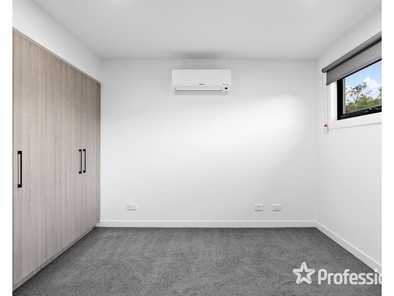 2/44 Liverpool Road, Kilsyth VIC 3137