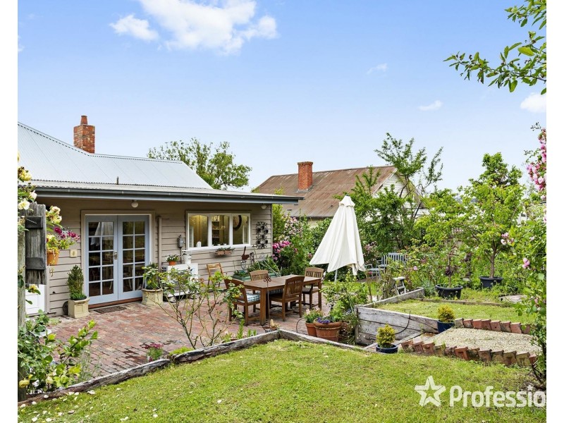 11 George Street, Lilydale VIC 3140