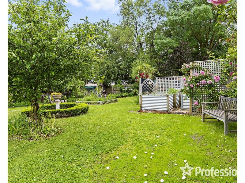 11 George Street, Lilydale VIC 3140