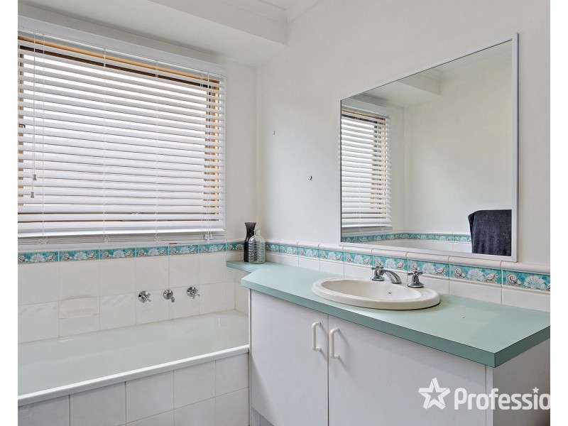 31 Bristol Crescent, Lilydale VIC 3140