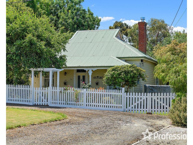 23 Oliver Street, Yarra Glen VIC 3775