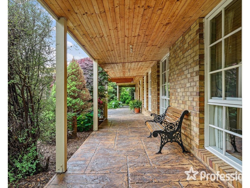 21 Anderson Road, Healesville VIC 3777