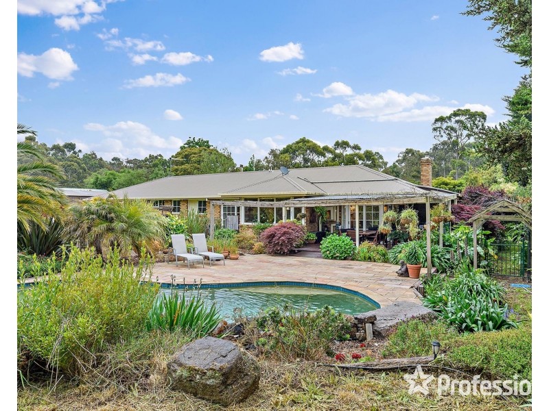 21 Anderson Road, Healesville VIC 3777