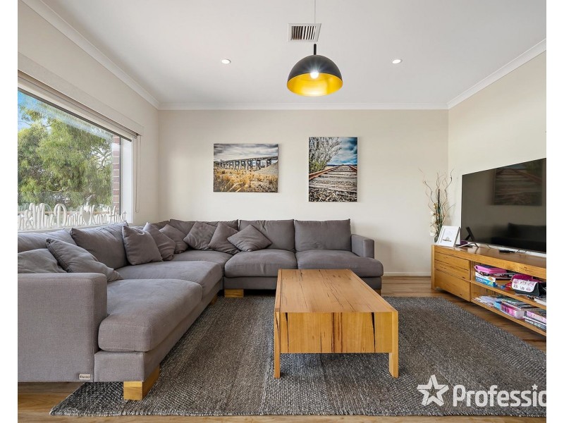 2B Frances Avenue, Yarra Glen VIC 3775
