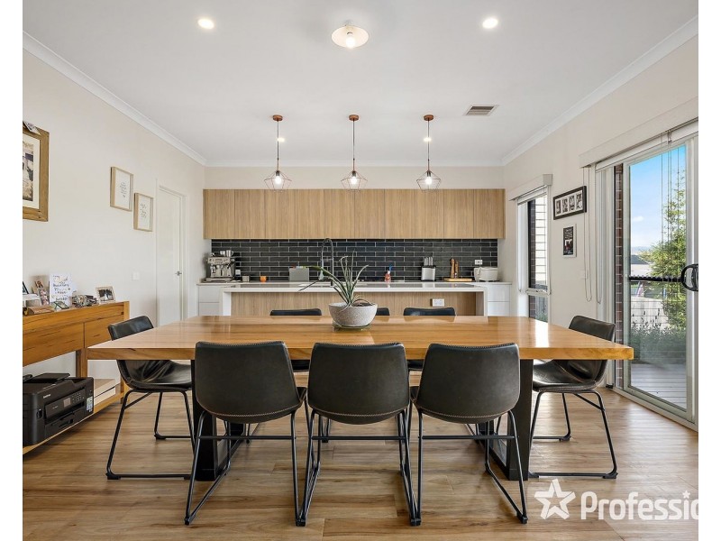 2B Frances Avenue, Yarra Glen VIC 3775
