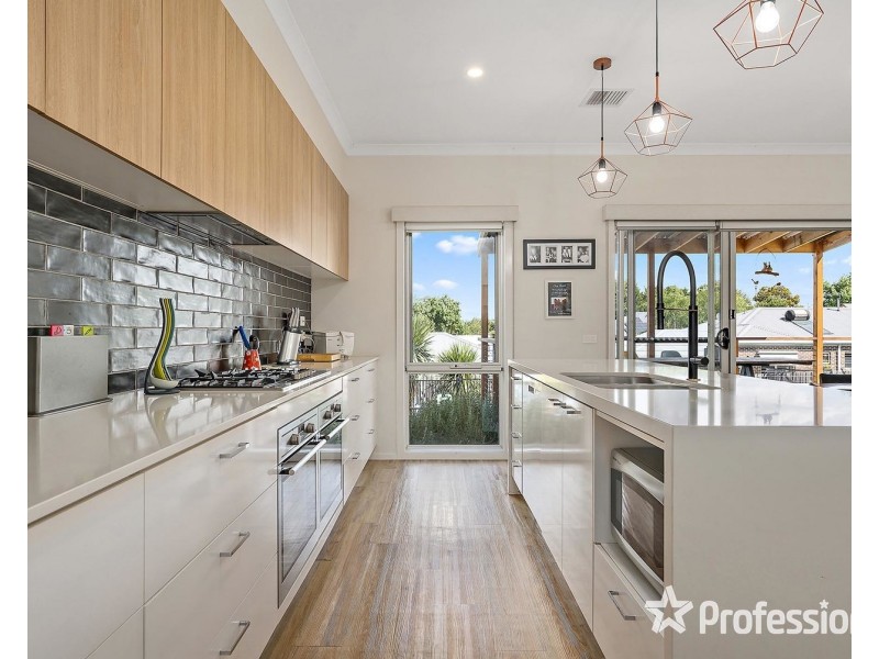 2B Frances Avenue, Yarra Glen VIC 3775