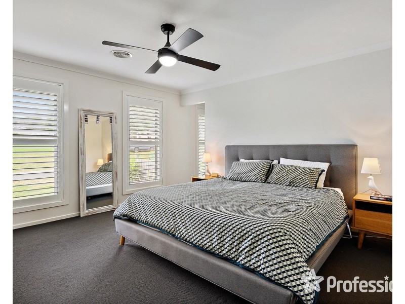 2B Frances Avenue, Yarra Glen VIC 3775