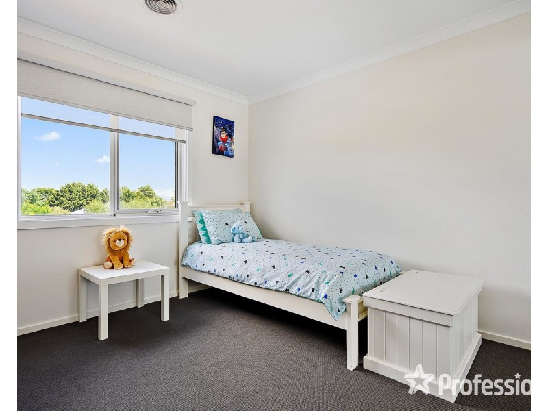 2B Frances Avenue, Yarra Glen VIC 3775