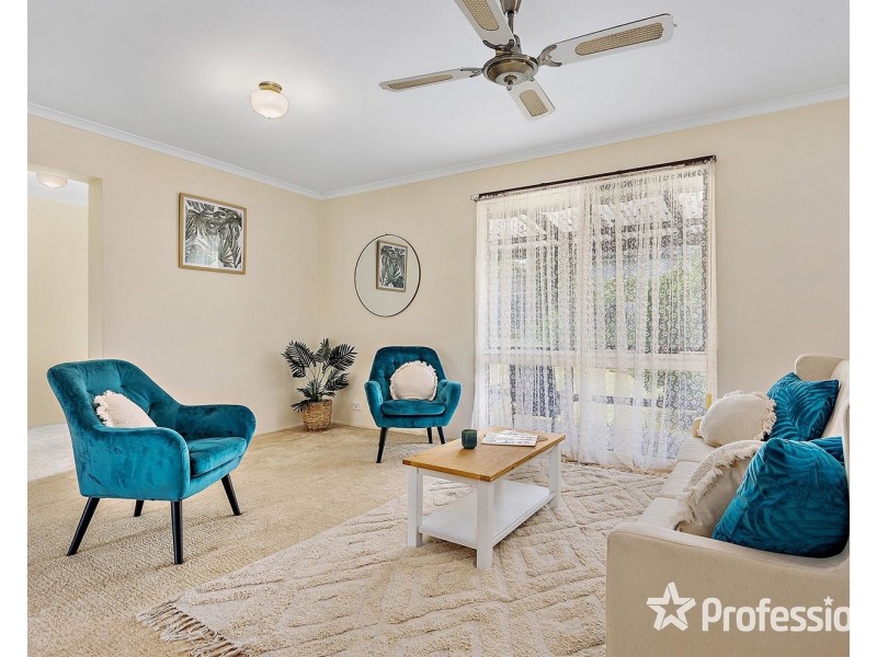 22 McDermott Avenue, Mooroolbark VIC 3138