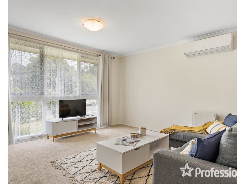 22 McDermott Avenue, Mooroolbark VIC 3138