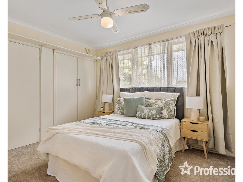 22 McDermott Avenue, Mooroolbark VIC 3138