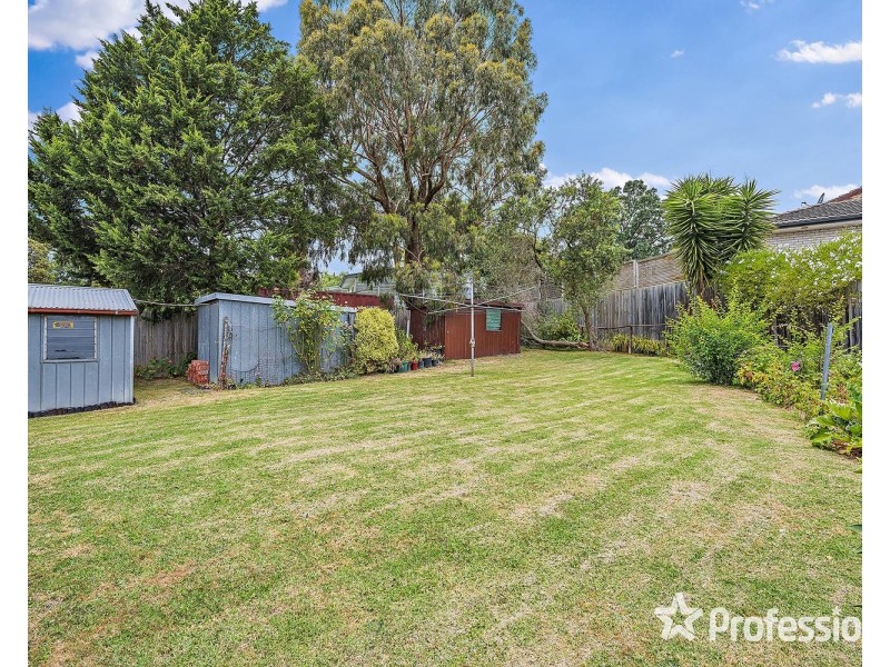 22 McDermott Avenue, Mooroolbark VIC 3138