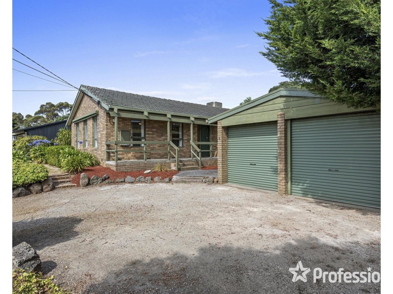 4 Woodpecker Pass, Chirnside Park VIC 3116