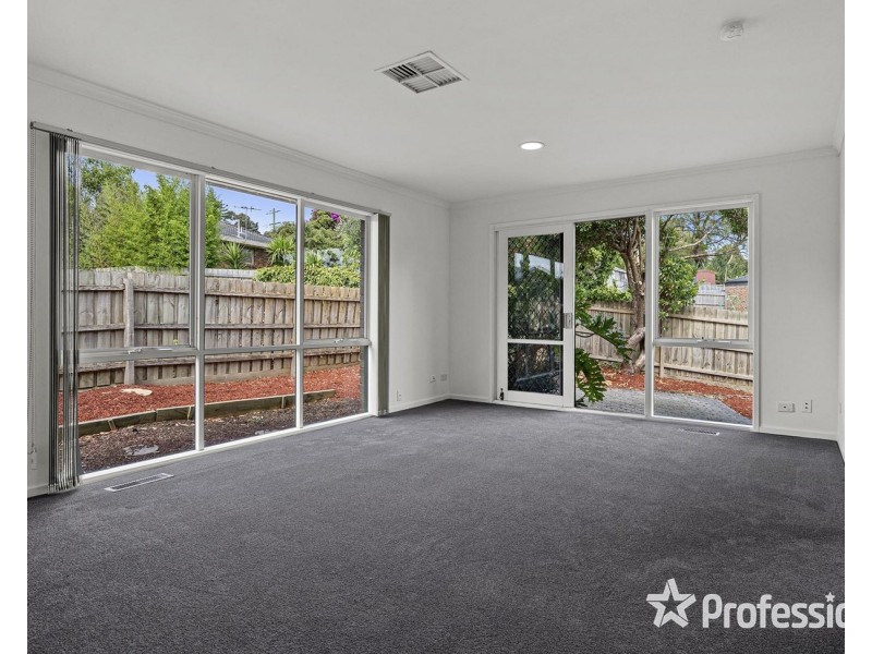 4 Woodpecker Pass, Chirnside Park VIC 3116