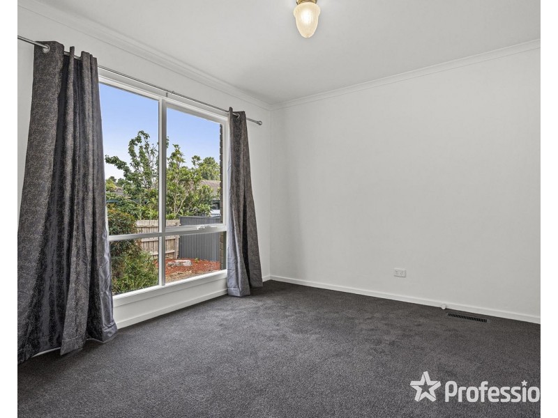4 Woodpecker Pass, Chirnside Park VIC 3116
