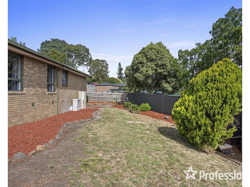 4 Woodpecker Pass, Chirnside Park VIC 3116