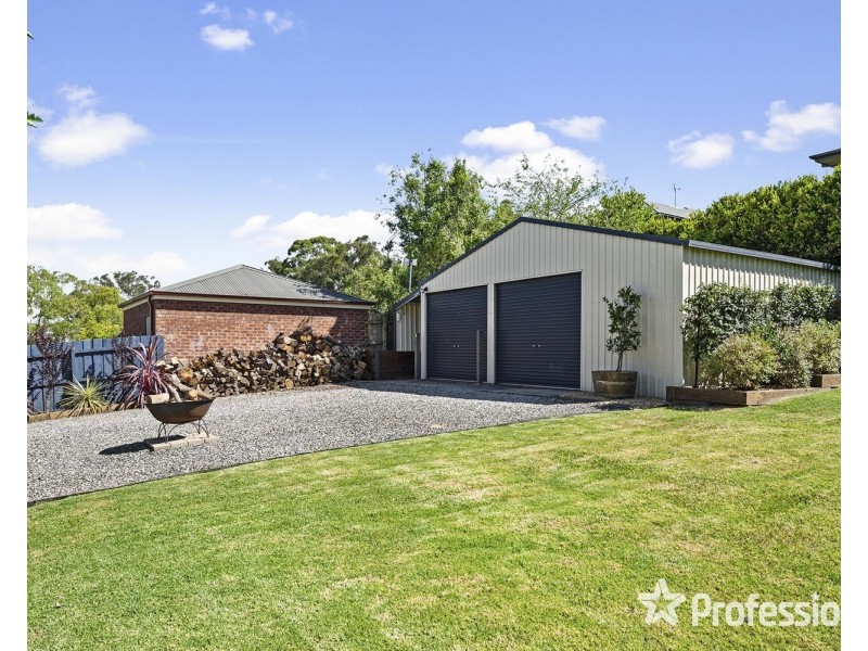 27 David Road, Lilydale VIC 3140
