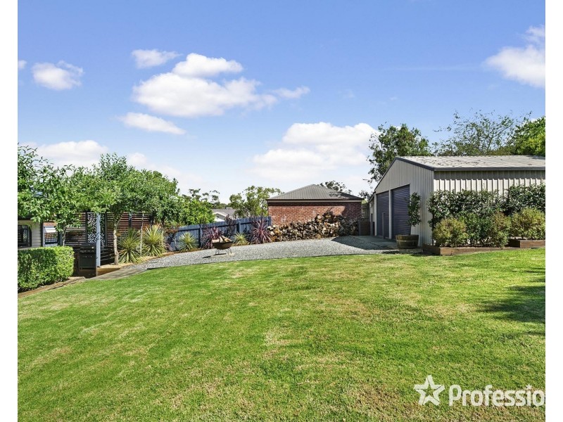 27 David Road, Lilydale VIC 3140