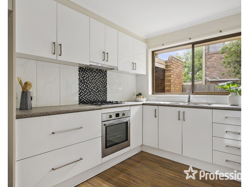 1/75 Cave Hill Road, Lilydale VIC 3140