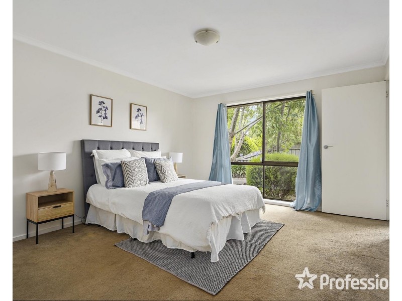 1/75 Cave Hill Road, Lilydale VIC 3140