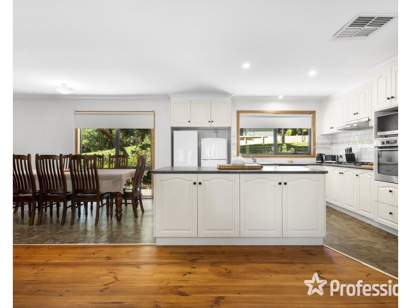 36 Juliet Avenue, Healesville VIC 3777