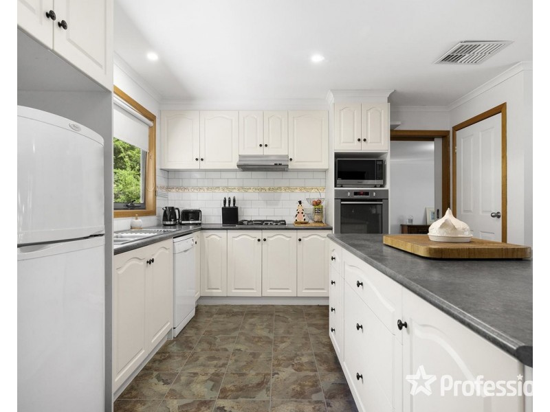 36 Juliet Avenue, Healesville VIC 3777