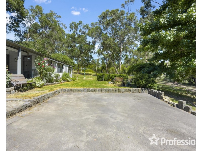 36 Juliet Avenue, Healesville VIC 3777