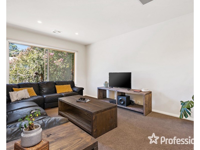 20 Snowball Avenue, Mount Evelyn VIC 3796