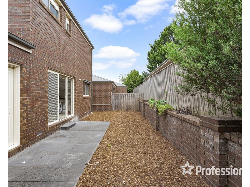 4/59 Old Melbourne Road, Chirnside Park VIC 3116