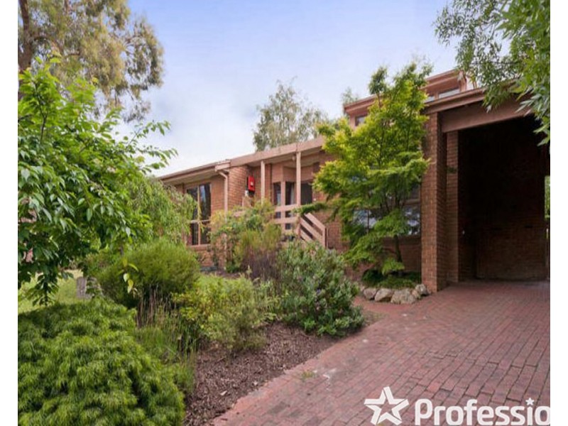 15 Graneby Rise, Mount Evelyn VIC 3796