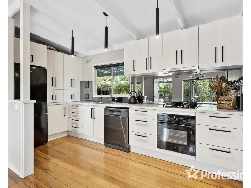 61 Forge Road, Mount Evelyn VIC 3796