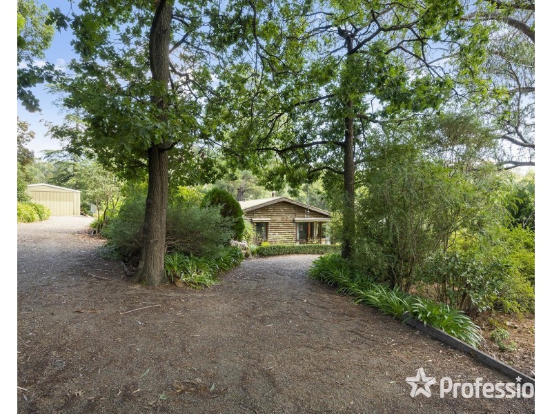 1A Centre Grove, Healesville VIC 3777