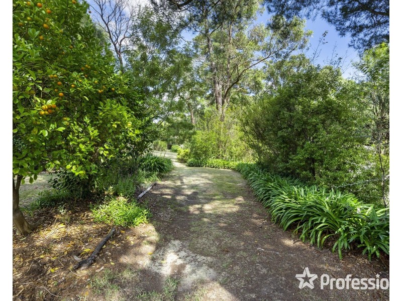 1A Centre Grove, Healesville VIC 3777