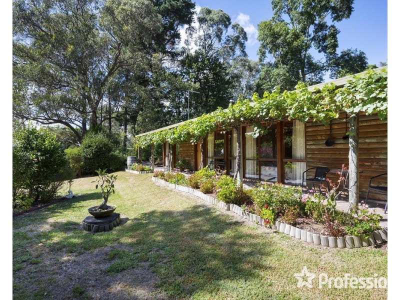 1A Centre Grove, Healesville VIC 3777