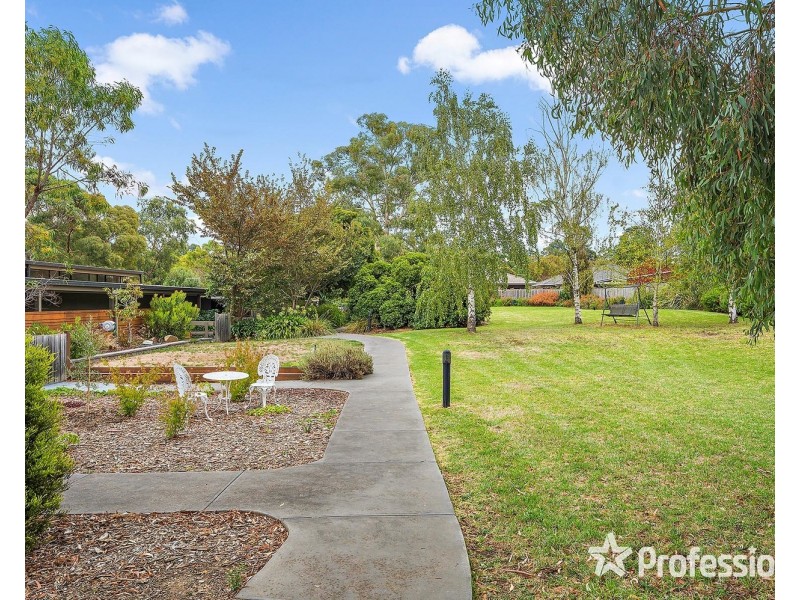 37 White Close, Lilydale VIC 3140