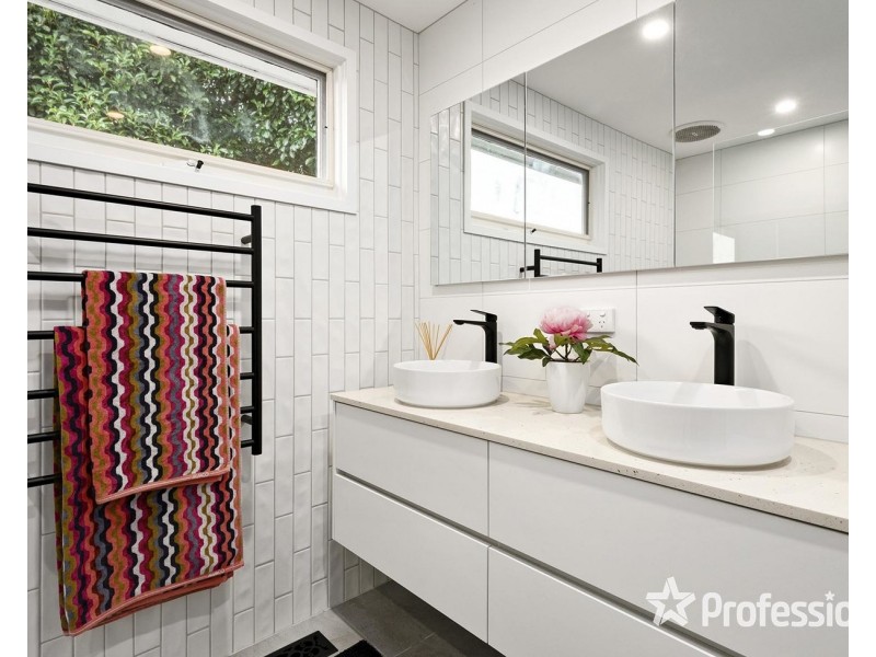 7 Carawa Street, Mooroolbark VIC 3138