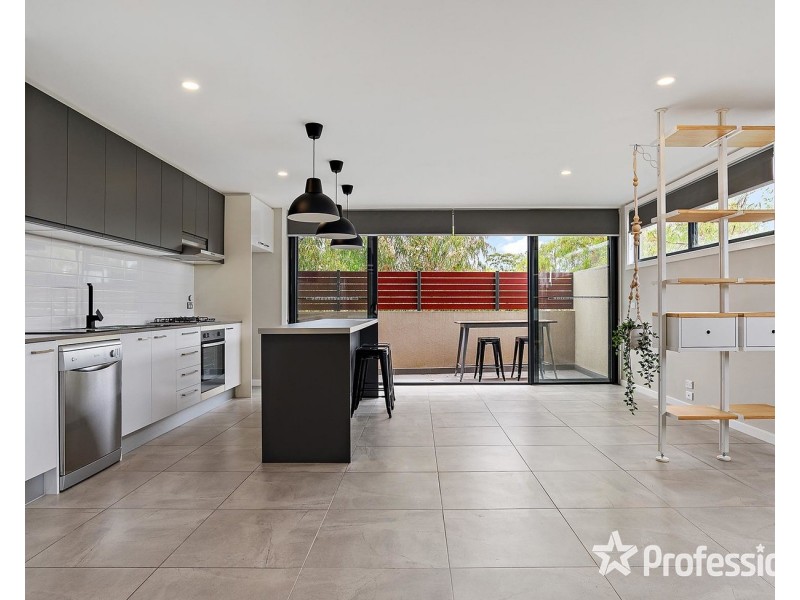 6 Alanah Close, Lilydale VIC 3140