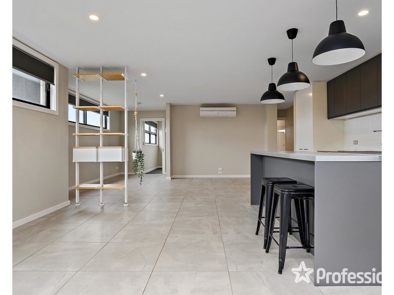 6 Alanah Close, Lilydale VIC 3140