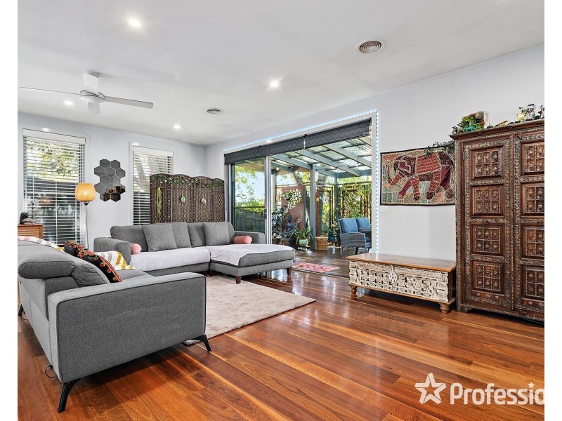 34 Daymar Drive, Mooroolbark VIC 3138
