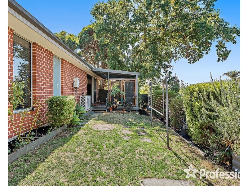 34 Daymar Drive, Mooroolbark VIC 3138