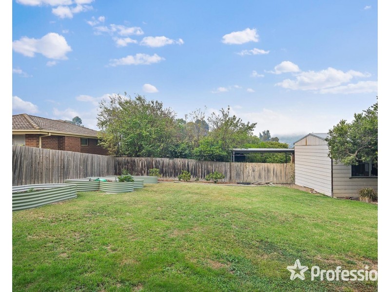 82 Cave Hill Road, Lilydale VIC 3140