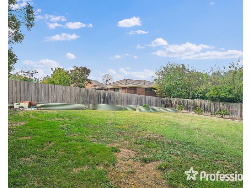 82 Cave Hill Road, Lilydale VIC 3140