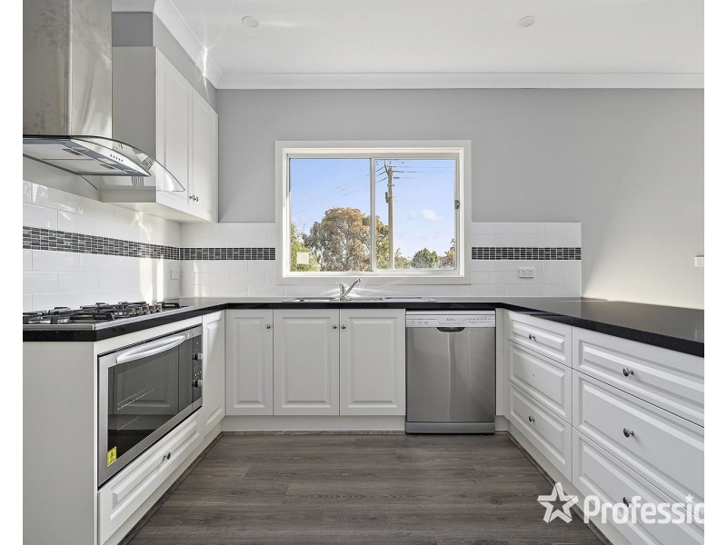 2 St James Terrace, Yarra Glen VIC 3775