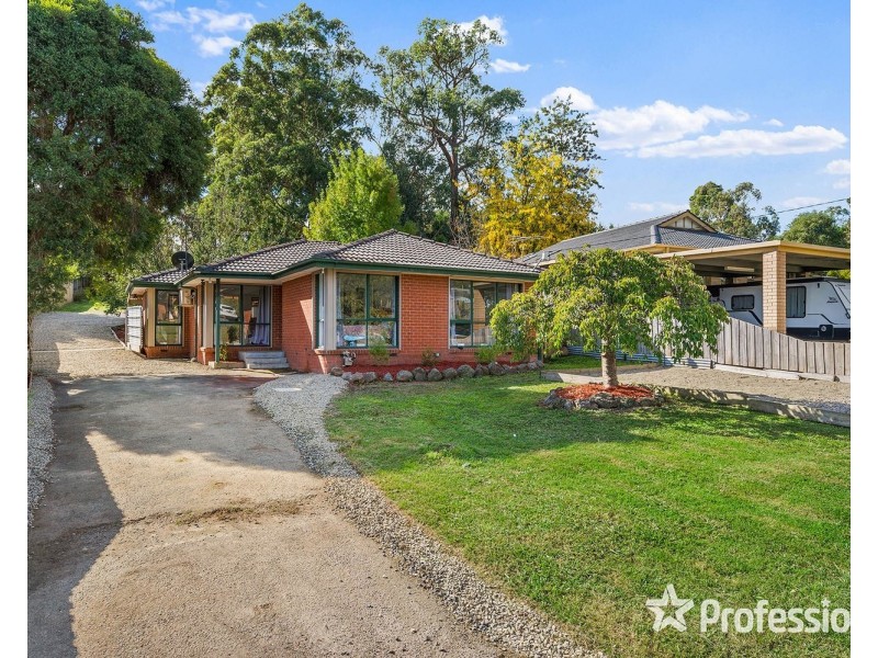 5 Valley Road, Seville VIC 3139