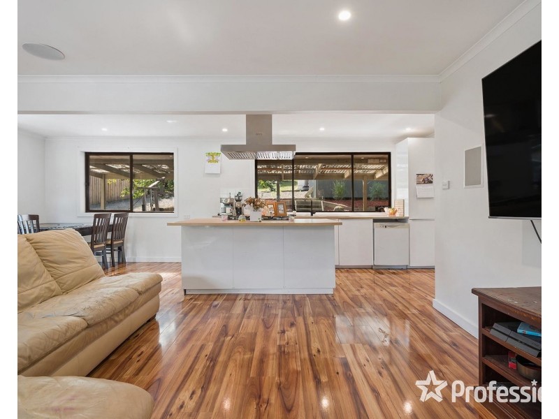 5 Valley Road, Seville VIC 3139