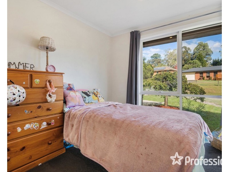 5 Valley Road, Seville VIC 3139