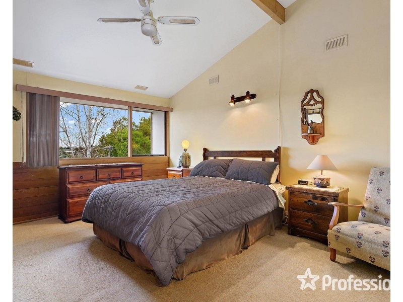 5 Cotswold Court, Chirnside Park VIC 3116