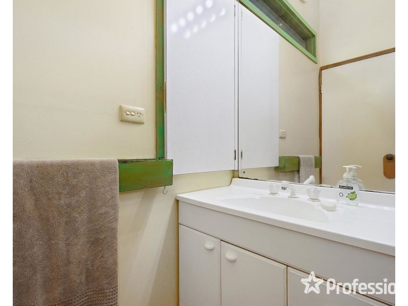 5 Cotswold Court, Chirnside Park VIC 3116