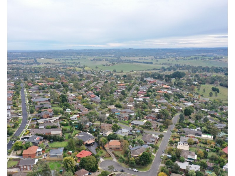 5 Cotswold Court, Chirnside Park VIC 3116