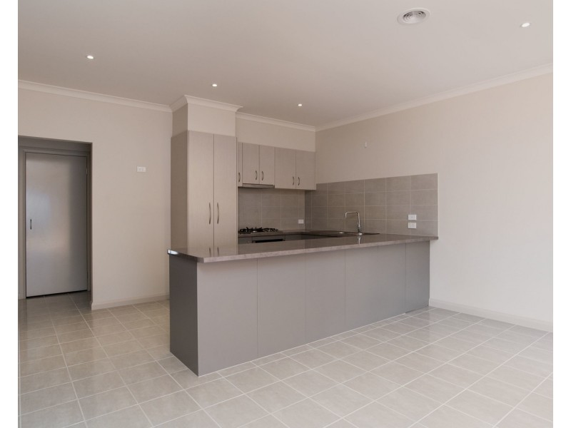 17 Gladstone Street, Lilydale VIC 3140